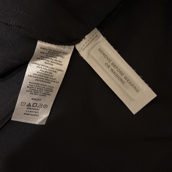 BNWT Loft black floral lace dress - size 6P - Picture 6 of 6